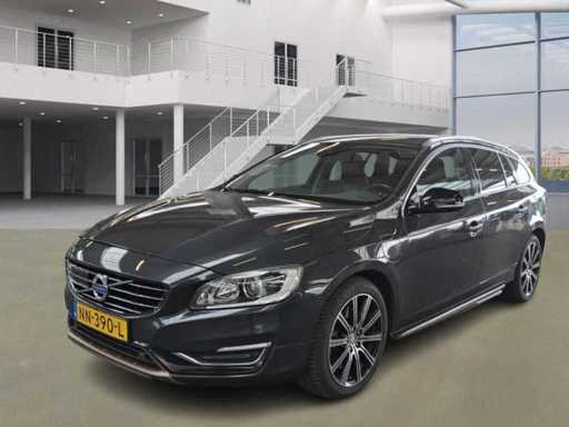 Volvo V60 2.4 D6 AWD Plug-In Hibrid R-Design, NN-390-L
