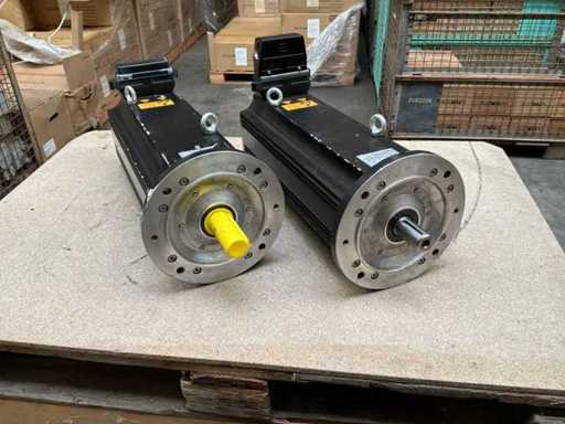 Moog FLP33L-0760-20-S2 Servomotor (2x)