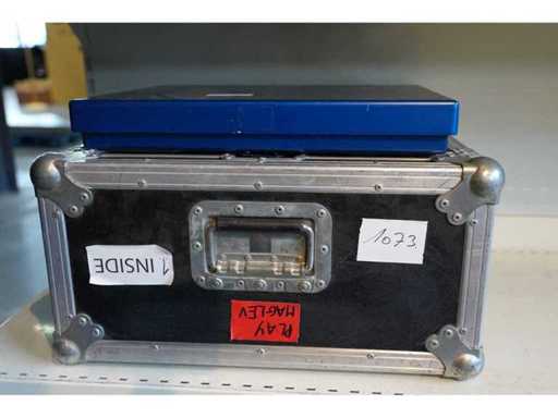 MAGNETIC LEVELLER FOR TECHNICS TURNTABLES FLIGHTCASE