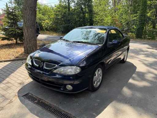 Renault Megane Cabrio voiture de tourisme 2000
