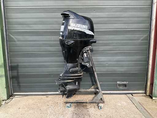 Suzuki - arbre long EFI - 140 cv - 4 temps - Moteur hors-bord