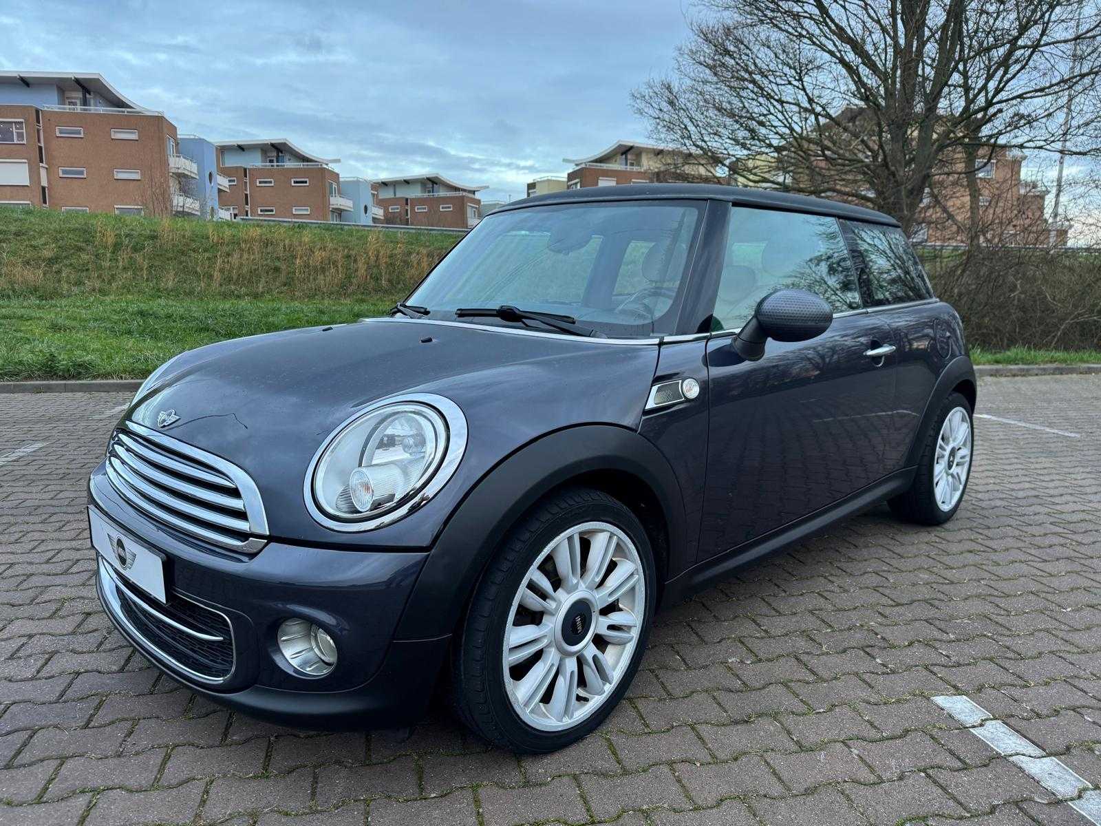 Mini 1.6 Cooper 10years, 57-ZHV-3