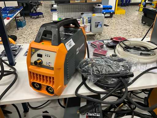 Saldatrice ad elettrodo Hugong Estick 200