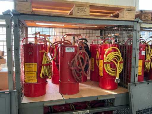 7x KUEBELSPRITZE: 15 L