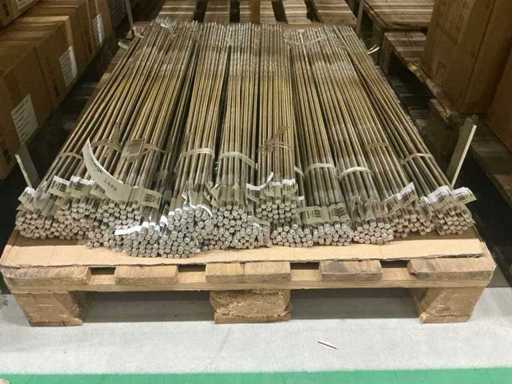 Dużo prętów gwintowanych ze stali nierdzewnej 10x1000mm