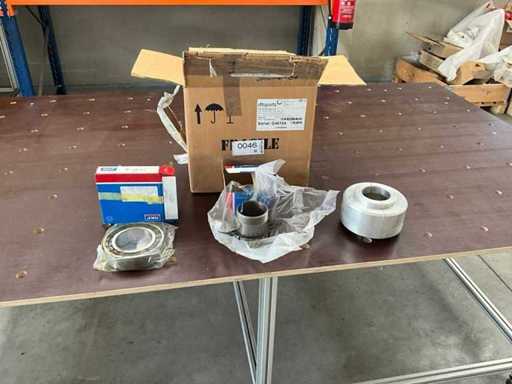 Ball bearings (2x)