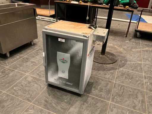 Congelatore a porta in vetro Helkama F856G