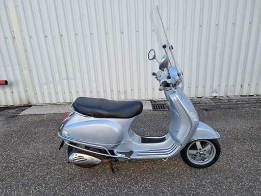 Vespa - C38 - Scooter e scooter