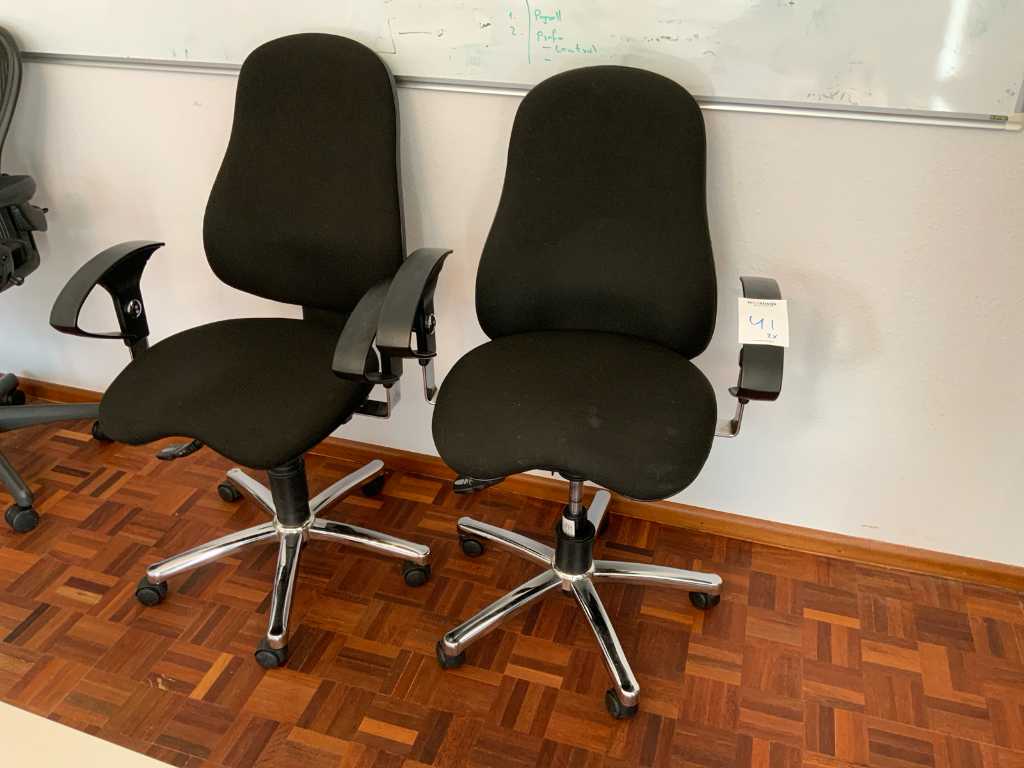 Office chair 2x Troostwijk Auctions