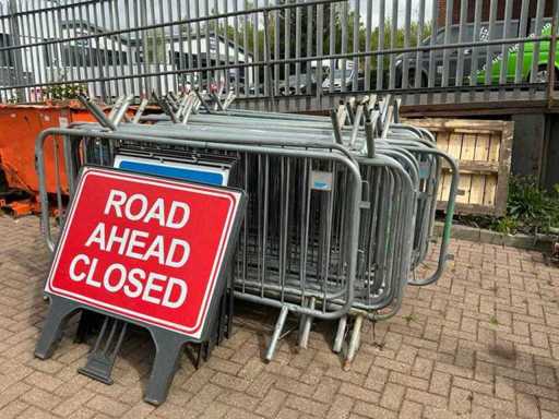 Crowd safety barriers