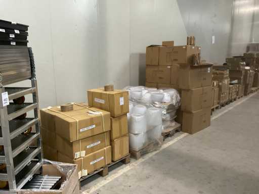 Lot de ghivece de flori din faian??