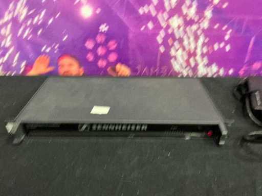 Sistemul de distribuție a antenei Senheiser AC3200-2