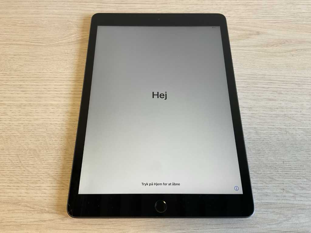 Tablet - Apple Inc. - iPad 8. generacji (Wi-Fi) 32 GB