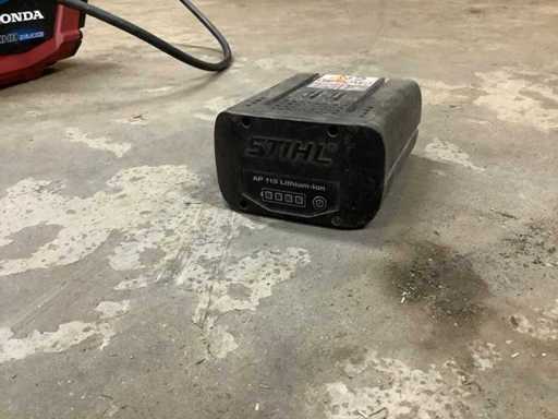 Piles et chargeurs Stihl AP115