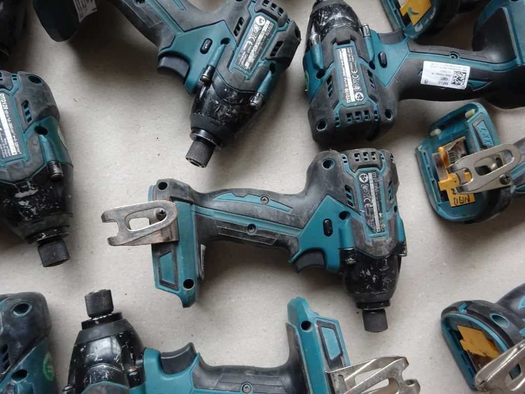 Makita dtd129 impact online driver