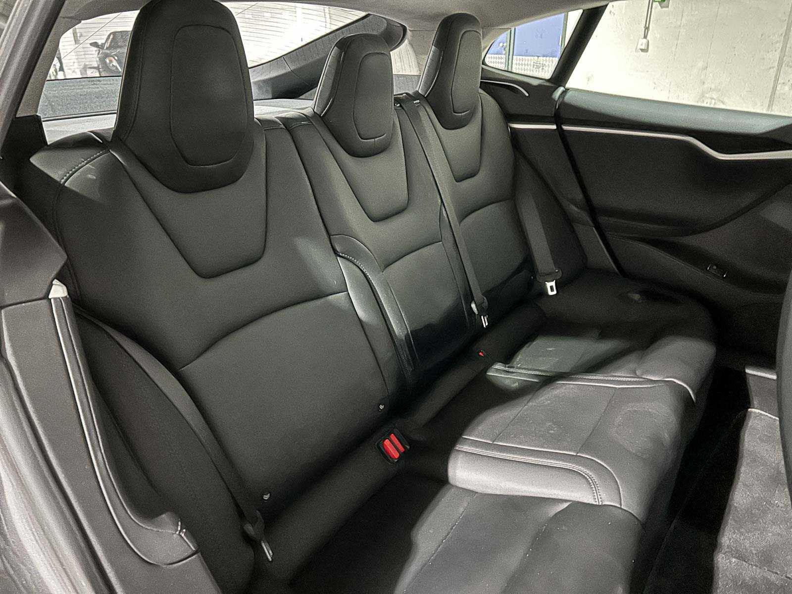 Tesla Model S 75D Base 333pk 2018 (Origineel-NL), RZ-492-N