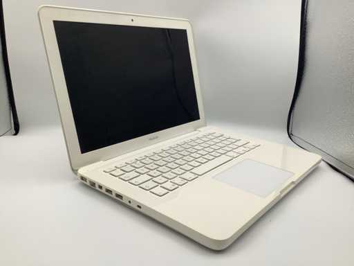 Apple MacBook Laptop