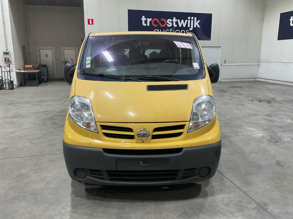 nissan primastar 2005