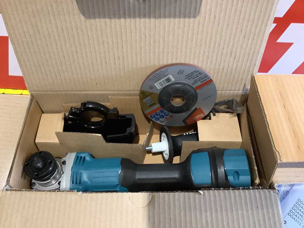 Right angle deals grinder dga511z makita