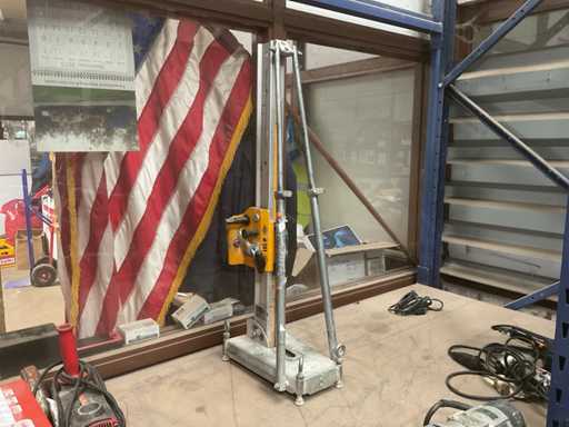 Supporto per perforazione Cedima H-201 con macchina per la perforazione del carotaggio