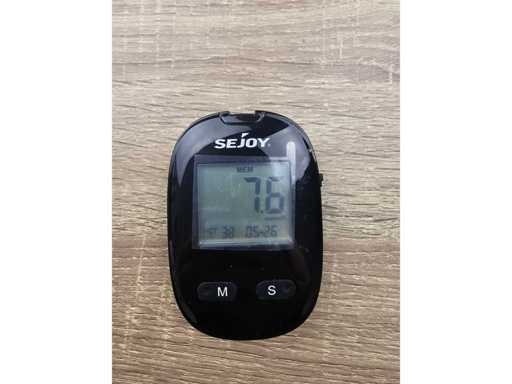 Sejoy - BG-707 - System monitorowania poziomu glukozy we krwi - urządzenie medyczne (240x)