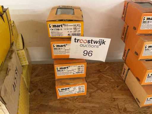 4 Kisten mit Ankerbolzen