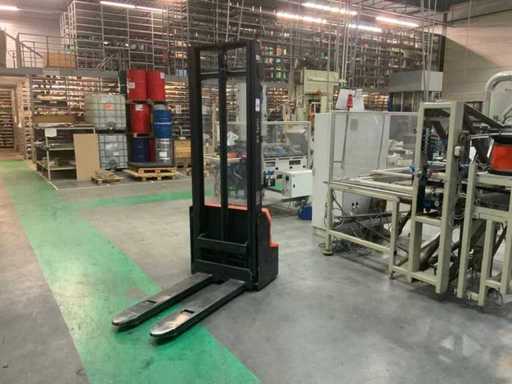 2021 BT Tyro SHE 100 Stapelaar