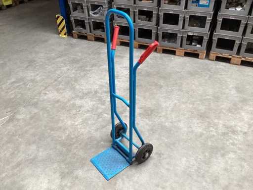 Staulaufwagen mit Felgen im Massivkern