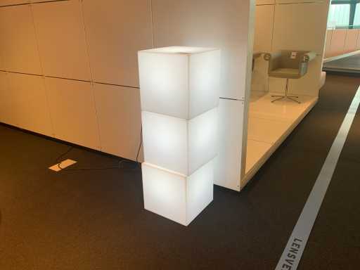 Nuova lampada da terra Garden Cuby (3x)