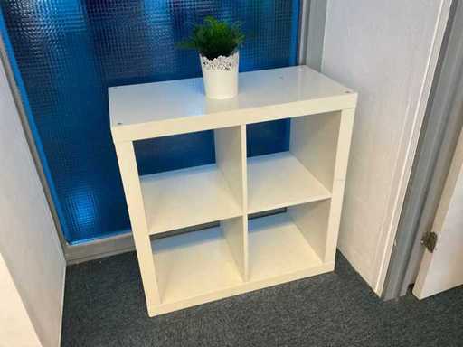 Open shelf