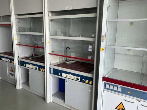 Fume hood