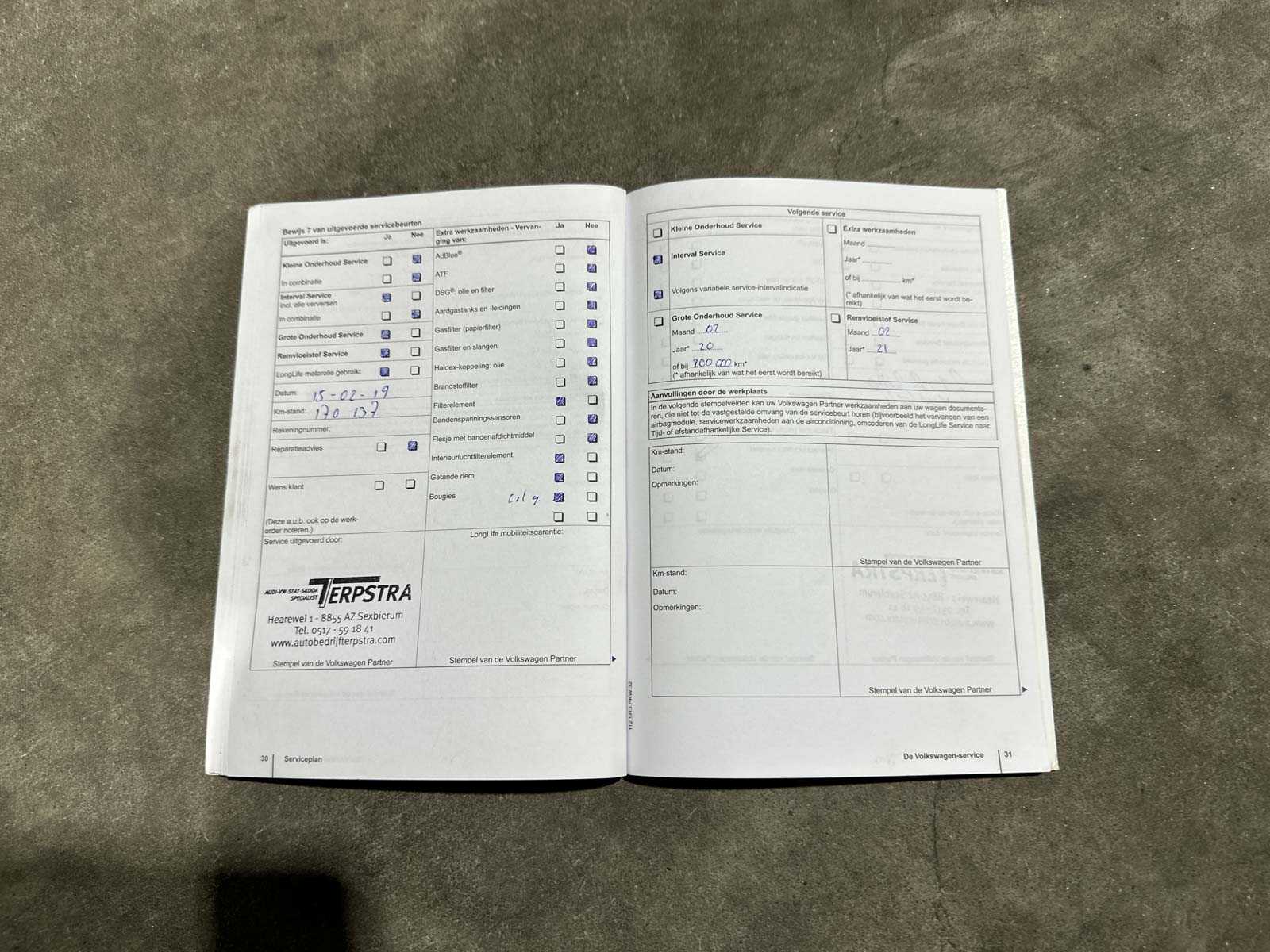 Volkswagen Tiguan 2.0 TDI Sport&&Style 4Motion 140pk 2011 (Origineel-NL), 74-PNH-9