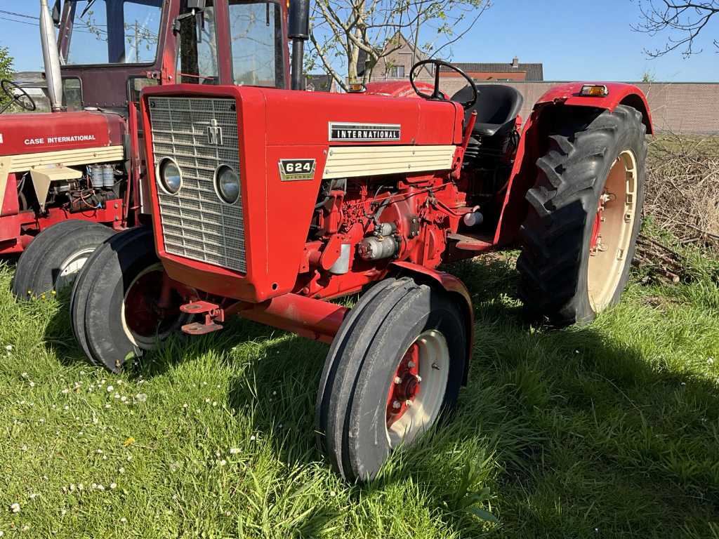 McCormick 624 Oldtimer tractor