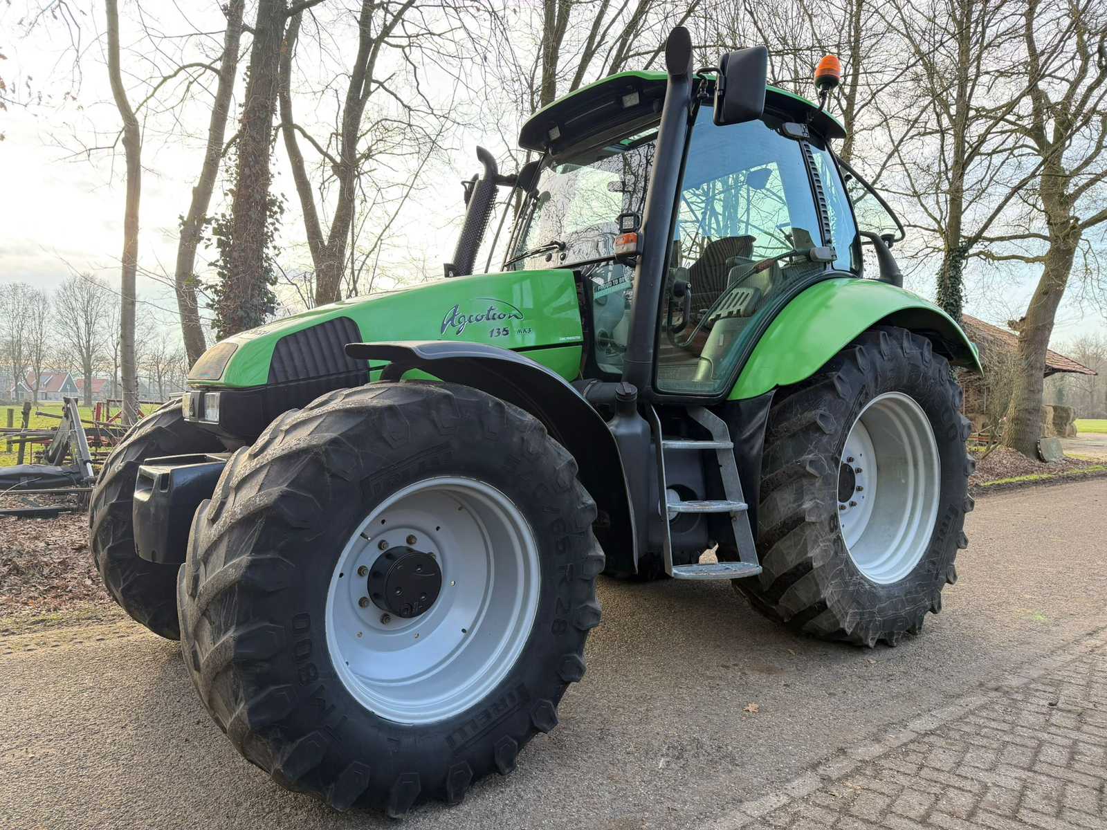 2000 Deutz-fahr Agrotron 135 MK3 All-wheel drive farm tractor
