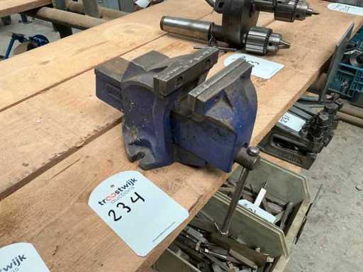 Record 1Ton Vice