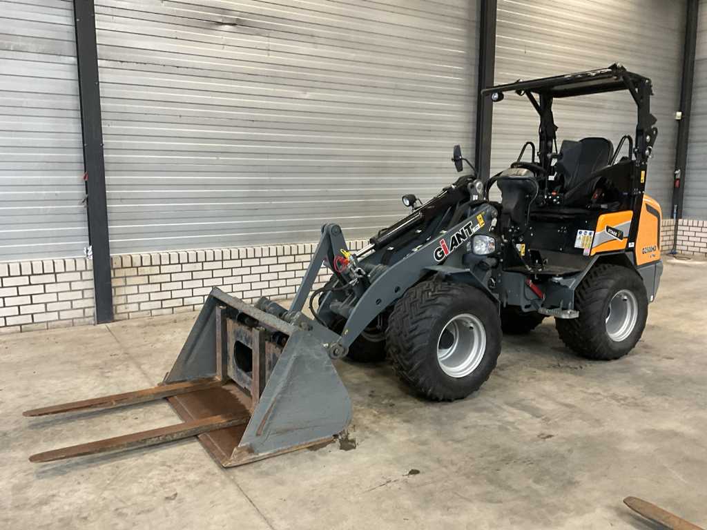 2023 Giant G2500 Xtra HD Stage 5 Shovel