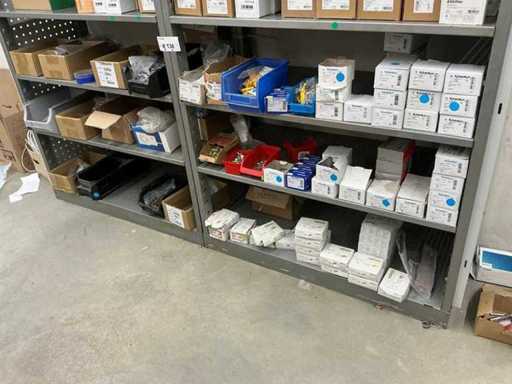 Gemengde lotklemmen en bevestigingsmiddelen
