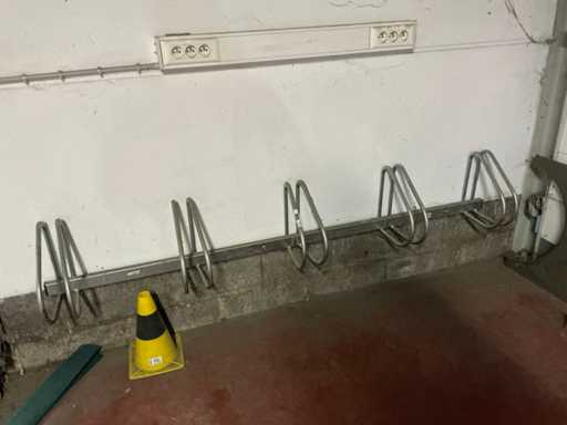 Mottez B140V Wand fietsenstalling