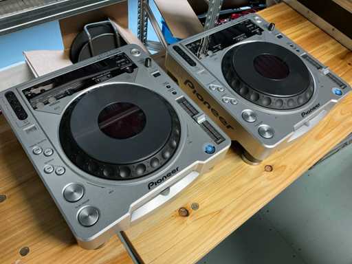 Pioneer CDJ800mkII DJ-gear (2x)