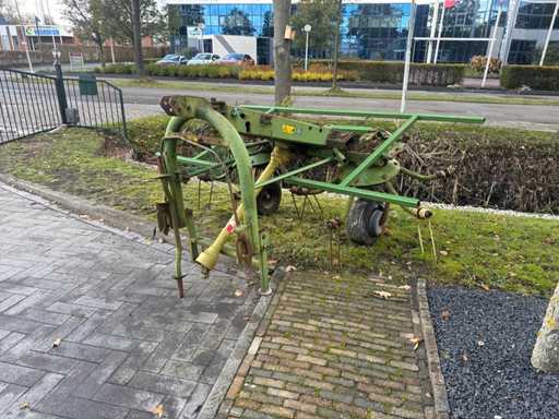 Przetrz?sacz Krone Kw670/6