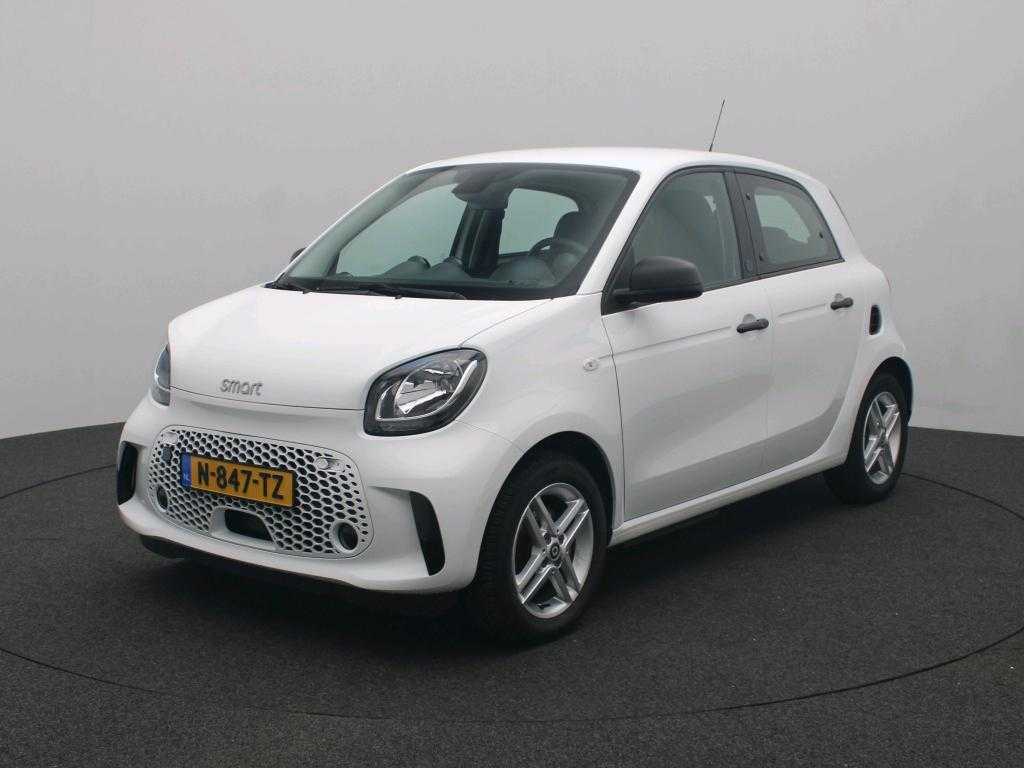 smart – 2022 – forfour – EQ Essential – Automatic – Passenger car
