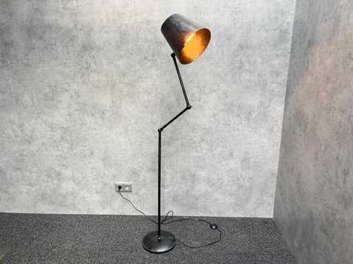 Zijstra - tiltable floor lamp