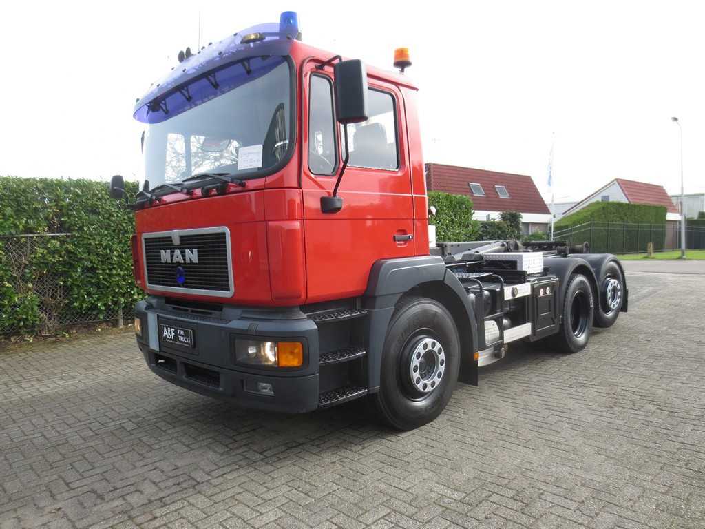MAN - 27-FNL-G - Camion de pompiers
