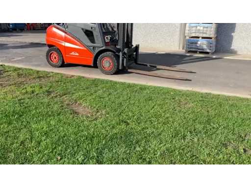 VIDEO-2025-11-12-14-11-24.mp4