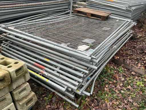 BP Construction fence with block (23x)