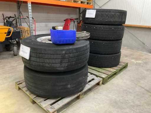 Alcoa / Goodyear / Hankook KMAX D Truck Reifen mit Felge (6x)
