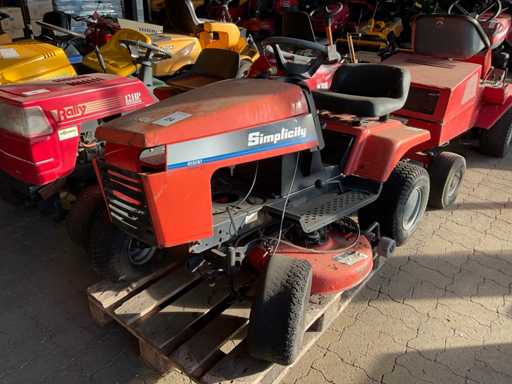 Tractorul de gazon Simplicity Regent Speed 12