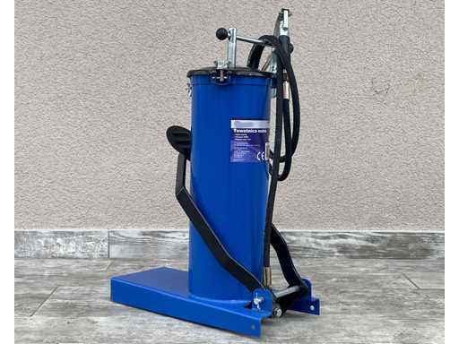 Foot operated high-pressure grease pump, 6 litres