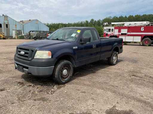 Ford F150 XL Triton Osobowy z 2006 roku