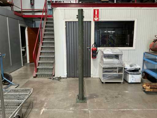 Poteau de support pour portail